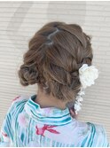 三つ編みツインお団子ヘアアレンジ