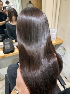 エル(EL by green) 《tomi》髪質改善×レイヤー