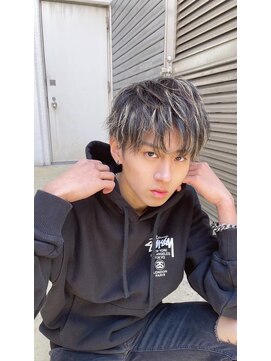 メンズサロン キング 梅田店(Men’s salon K!ng) 波巻きツイストスパイラルパーマ/フェザーパーマ/眉毛/メンズ