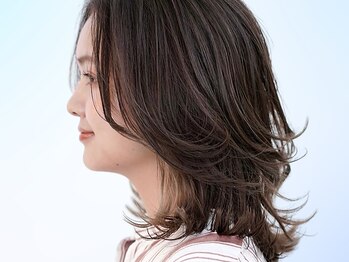 サロン ド メイド(Salon de MADE)の写真/丁寧なカウンセリングで骨格や髪質・毛流れを見極め施術!襟足や顔まわりの魅せ方に工夫をします♪