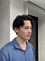 ジリ(JILI)&nbsp;【JILI】センターパート ルーズウェーブ　メンズ　◎上辻