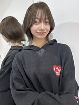 ベガ(VEGA)&nbsp;ロング　ケアブリーチ　ミルクティーベージュ　顔まわり　10代