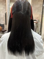 ハコ(H.A.Co) 縮毛矯正+カット+カラー+トリートメントのお客様です。