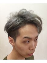 ファルコ ヘアー 武蔵小金井店(FALCO hair) ツーブロック、シルバー