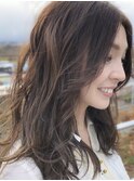 光が入ると透けるソフトベージュ☆