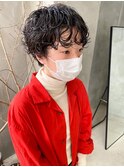 くるくるパーマウェットスタイリングショートパーマ前髪あり