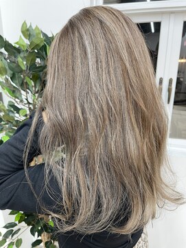 ネイビー(Navy) 白髪ぼかしハイライト