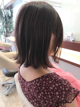 マーリャヘアー(mallia hair) くびれ外ハネミディアム