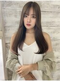 韓国ヘア/姫カット/重め前髪/ストレートヘア/ぱっつん前髪