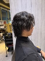 アクシー ヘアーアンドメイク(AXY HAIR&MAKE)&nbsp;アッシュブラックカルマパーマベリーショートウルフヘア新宿