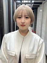 ウーフ(U-fu) ハイトーンショート/ミルクティーベージュ/ベージュカラー