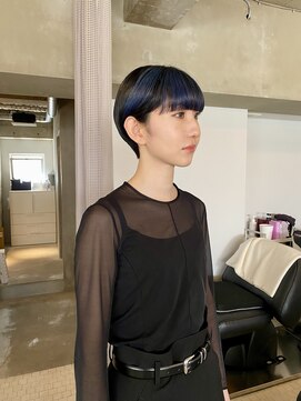 シセイ 青山(SHISEI) マッシュショート/ブリーチカラー/ブルーカラー［南青山］