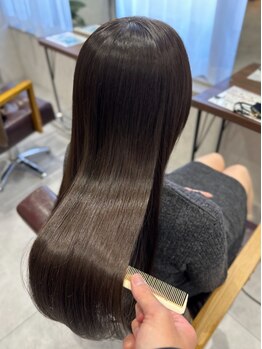 ソイ(soi)の写真/【大阪/梅田】髪質改善酸性ストレート◇毛先まで綺麗な艶と質感に感動！通うごとに美しい髪が実感できる♪