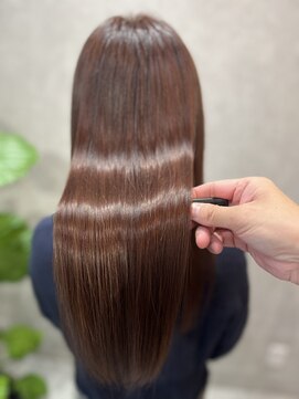 アロウ(ARAW) コーラルピンクで優しいイメージに♪サラサラ髪質改善カラー