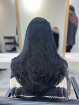 ブレンド 渋谷(BLend) 縮毛矯正.レイヤーカット.ブルーブラック.髪質改善. 黒髪