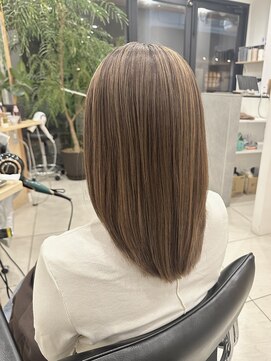 リラ(Lila) ハイライトカラー/白髪暈し/細めハイライト/ベージュ