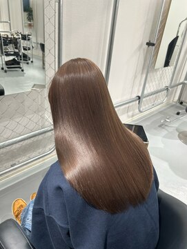 シーン(scene) くすみベージュ