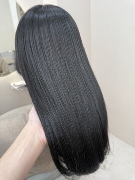 ジーナ センター北(Zina) *透明感*暗めカラー*デザインカラー　zina佐藤