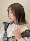 外ハネボブ大人かわいいミルクティーベージュインナーカラー