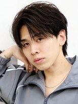 ルーシー 渋谷(LUCEY) センターパートニュアンスパーマフェザーパーマ波巻きパーマ