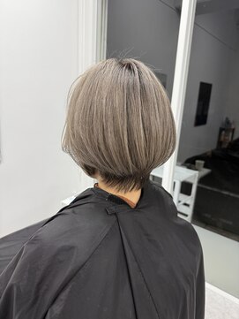 コディー(CODY) ミディアムヘア暗めカラー/デザインカラー/フェイスフレーミング