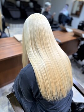 コレット 大宮(collet) ホワイトブロンド/ハイトーン/ケアブリーチ