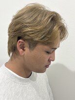 ヒュイル バイ ニアウ(Hwyl by Niau)&nbsp;MEN’S HAIRセンターパートスパイラルパーマニュアンスパーマ
