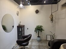 ヘヤ 湘南台(Heya)の雰囲気（周りが気にならない個室[湘南台/個室/ヘッドスパ/白髪ぼかし]）