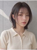 ベージュカラーシースルーぱっつんウルフミディアムくびれ巻き☆