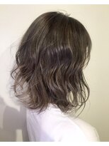 ヘアアンドビューティー クローバー(Hair&Beauty Clover) highlight　×　ash