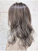 シルバーラベージュ×シャドールーツ◎