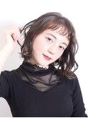 【20代/30代/40代/50代に人気】ショートバングゆるウェーブボブ