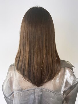 アイティーバイアルバム 藤沢店(IT by ALBUM) ツヤロング_外ハネボブセクションカラー_ba397231