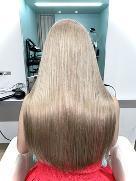 リーホリエ(Lee Horie) 【Gyo】髪質改善酸性ストレート