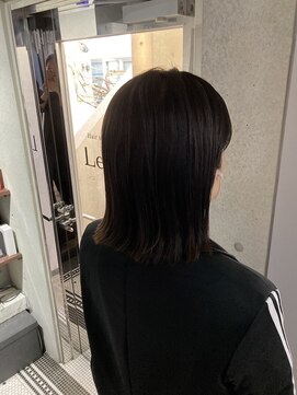 リバレッジ 白金(Leverage) 大人切りっぱなし外ハネボブ：Erika Fukunaga