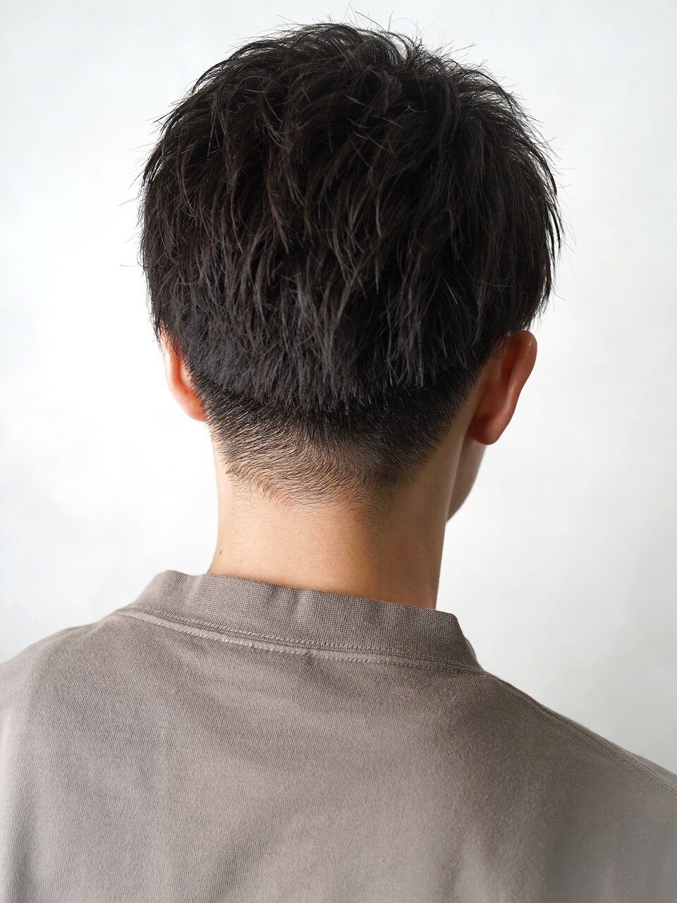 爽やかツーブロック刈り上げ【ナチュラルアップバングショート