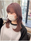 ピンクベージュ×似合わせカット　パツっとミディアム