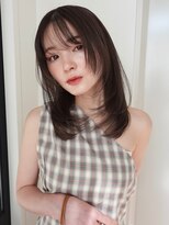 ローネス(LONESS) 小顔になれるレイヤーカットと透明感たっぷりベージュカラー