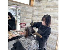 ジェイカット 昭和町店(J-cut)の雰囲気（当店のカラー剤はミルボン「ヴィラロドラ」のみ使用しております）