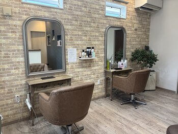 ルリアン ヘアデザイン(le LieN hair design)の写真/あなただけの空間でホッと一息◎一人のスタッフが最後まで担当する癒しのサロン