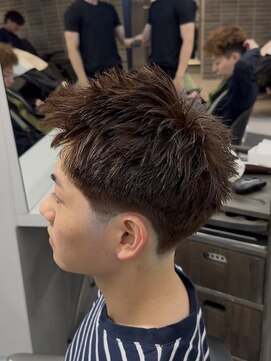 グルーマーズクレッジ 渋谷店(GROOMER/S CREDGE) men's/メンズ/メンズカット/刈り上げセンターパート/渋谷