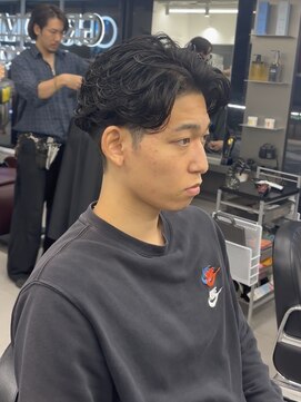 グルーマーズトウキョウ(GROOMER/S TOKYO) ラルフカール フェザーパーマ スパイラルパーマ