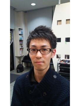 カットスペース ミクスト(CUT SPACE Mixed) 動きのあるショートスタイル