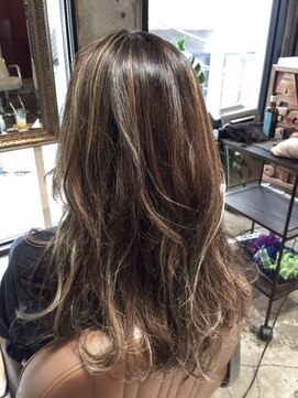 サロンドミルク 原宿(salon de MiLK) 【salon de MiLK 原宿】外国人風ハイライトロング