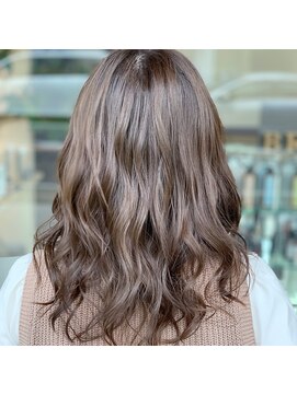 ブランシェ 名鉄小幡駅前店 春のトレンドブランジュカラー☆