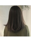 落ち着いたアッシュ系カラー