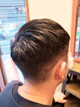 アスーリ Asuri フェードカットスタイル