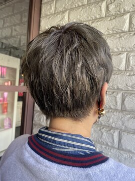 リー 東三国(Lee) ショート×オリーブグレージュ