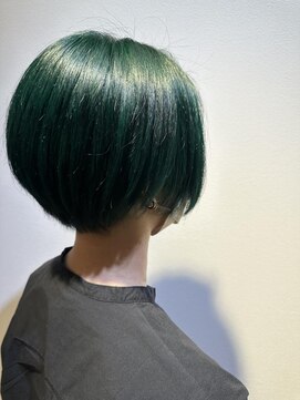 ネオヘアー 曳舟店(NEO Hair) ダークグリーン/ショートカット