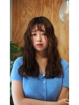 リンドリンド(Lindo Lindo) パーマ風波巻き